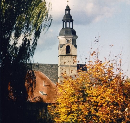 kirche_herbst